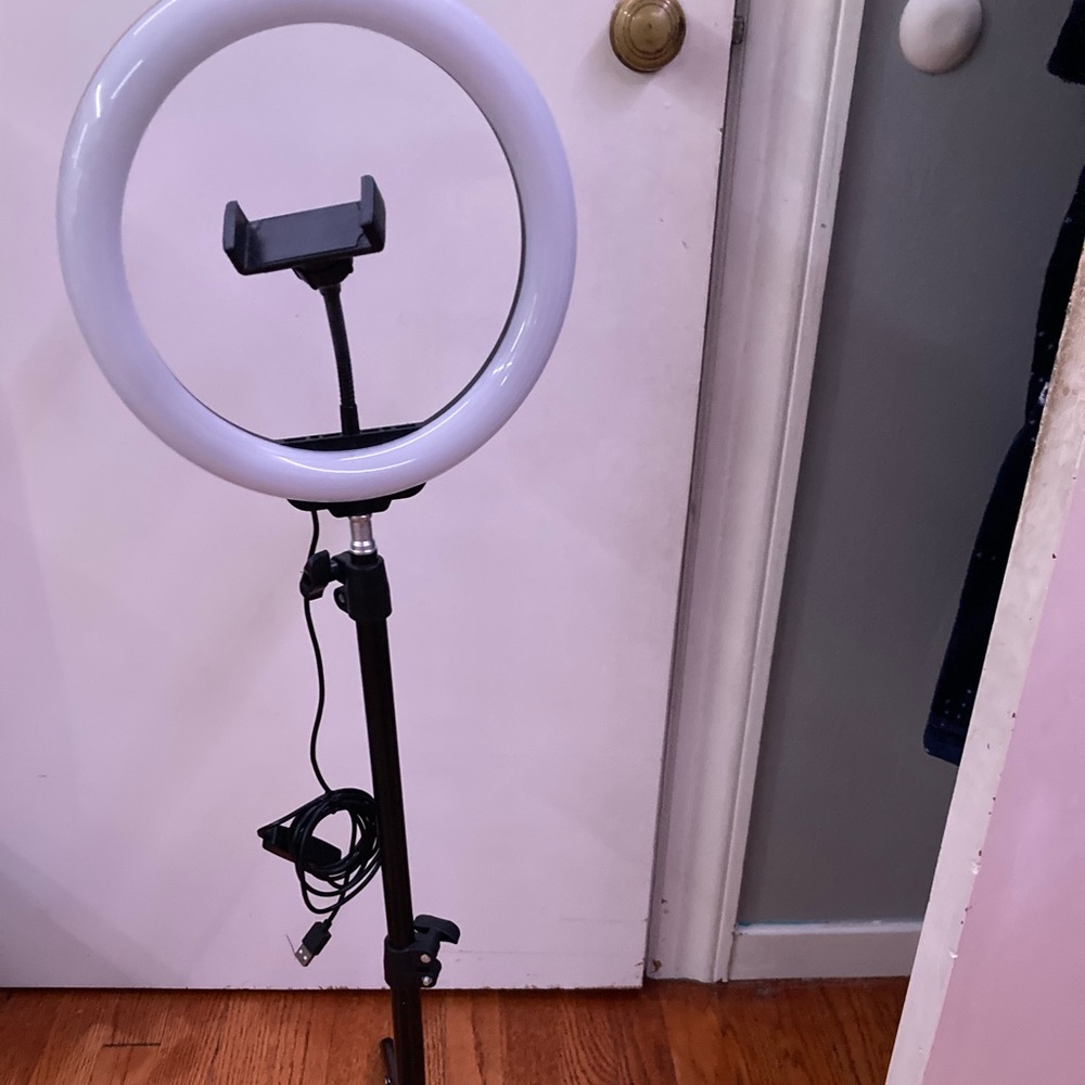 Ring light